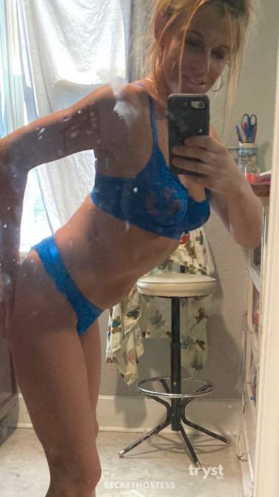 Crystal 30Yrs Old Escort Size 8 164CM Tall Buffalo NY Image - 2