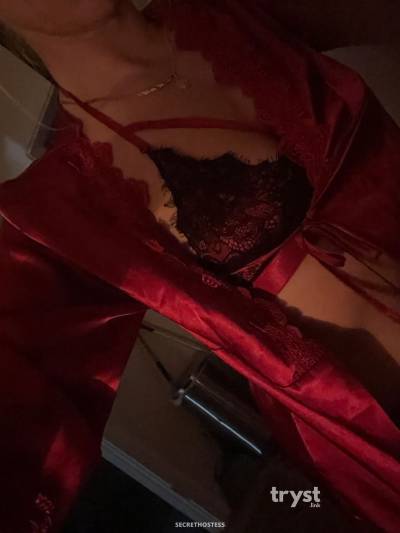 Crystal 30Yrs Old Escort Size 8 164CM Tall Buffalo NY Image - 3