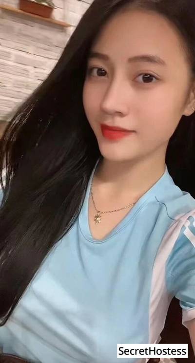 23 Year Old Vietnamese Escort Abu Dhabi - Image 1