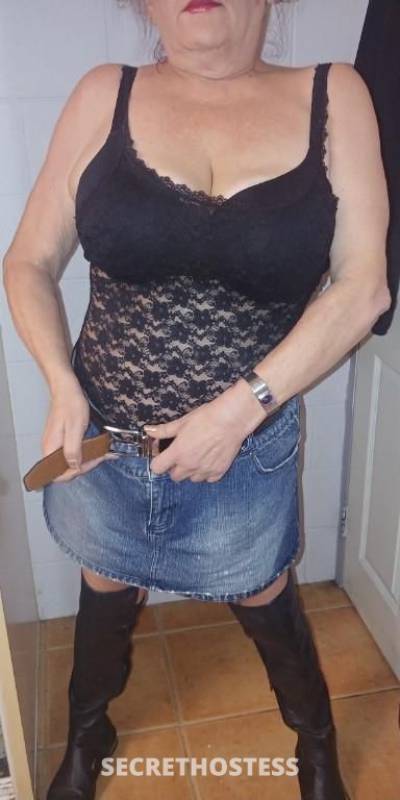 54Yrs Old Escort Size 16 167CM Tall Cairns Image - 1