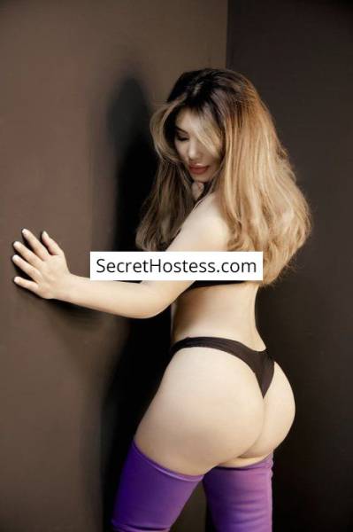30 year old Caucasian Escort in London Aziza, Agency