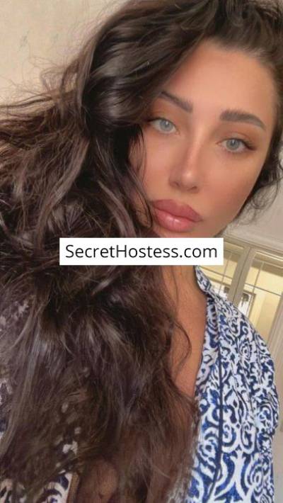 24 Year Old Caucasian Escort Jeddah Black Hair Green eyes - Image 3