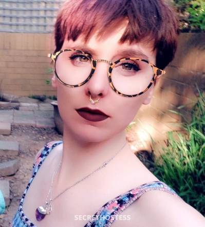 32 year old Escort in Aranda Canberra Keen for ffm lesbian 3-way