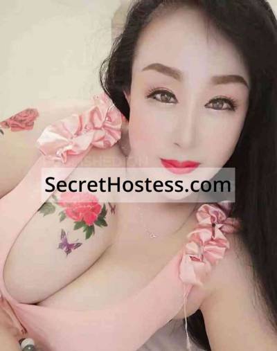 23 Year Old Singaporean Escort Cairo Black Hair Grey eyes - Image 2