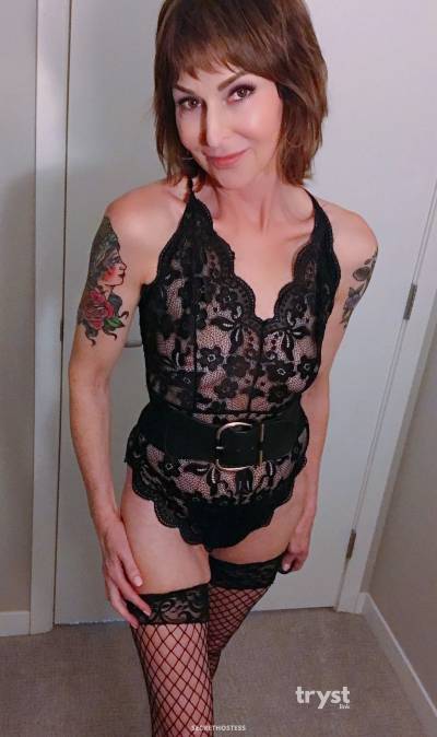 Escort Size 8 159CM Tall Minneapolis MN Image - 1