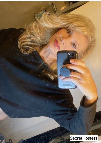 42 Year Old Escort Chicago IL - Image 5