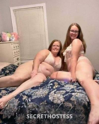 Daughter and Mother Duo Looking for a fun available both  in Duluth MN