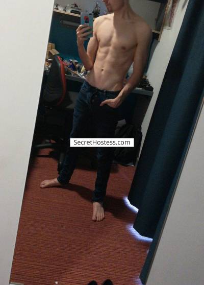 Richard 18Yrs Old Escort 43KG 170CM Tall London Image - 1