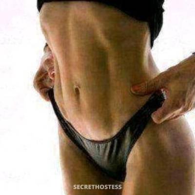 34 year old Australian Escort in Dubbo Kelly - The Stunning and Talented Australian Escort for the 