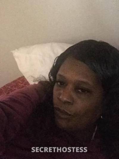 48 year old Escort in Louisville KY CherriStrawberrry