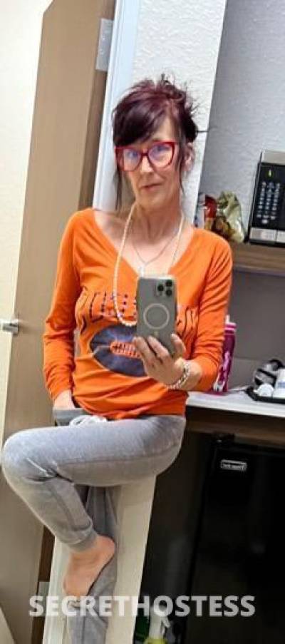 53Yrs Old Escort Chicago IL Image - 3