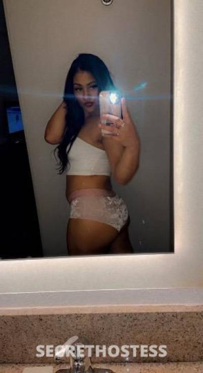 24 year old Escort in Detroit MI Let Mia Please You