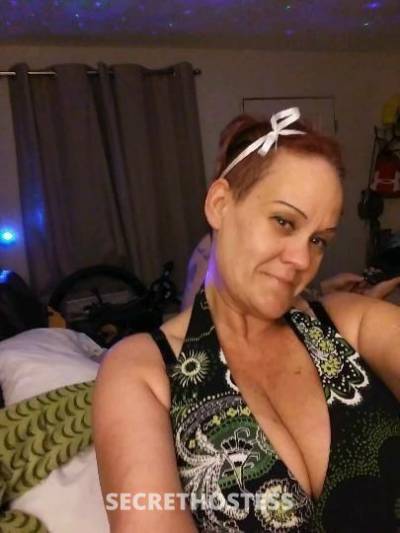 Amelia 52Yrs Old Escort Greensboro NC Image - 1