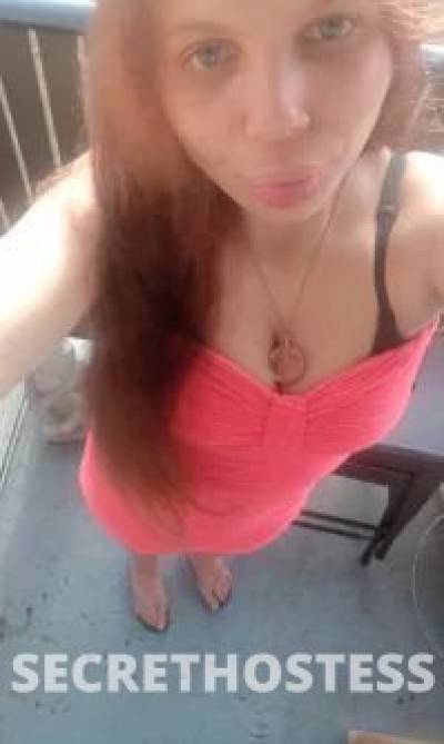 22 year old Escort in Georgetown Newcastle Merewether meet now