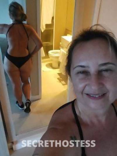 handsome I am 40 years old Local Sexy latina single  in Dayton OH