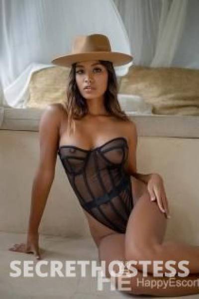 27 year old Chinese Escort in Roma Barbara