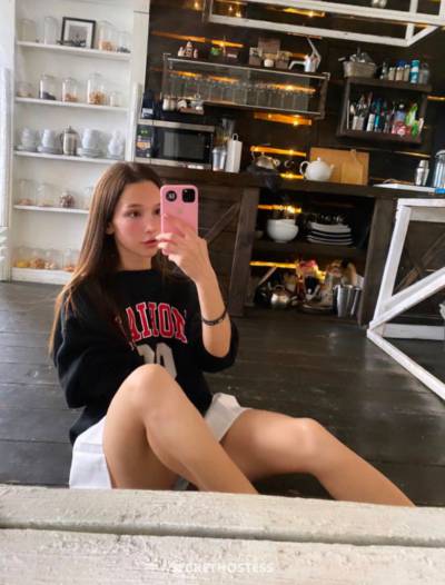 22 year old Escort in Warwick RI Hot and sexy masseuse