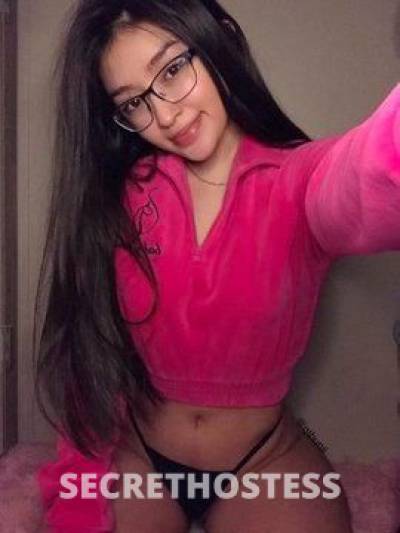 28 Year Old Asian Escort Philadelphia PA - Image 2