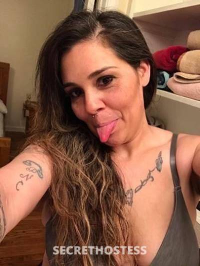 42Yrs Old Escort Allentown PA Image - 1