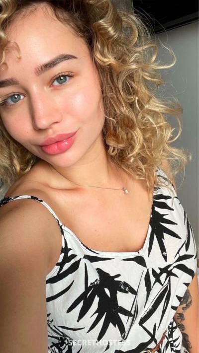 23 year old Escort in Portland OR ??Healing with your mood