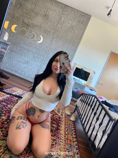 24 year old Escort in Klamath Falls OR Enjoy the wonderful experience hookup and body massage 