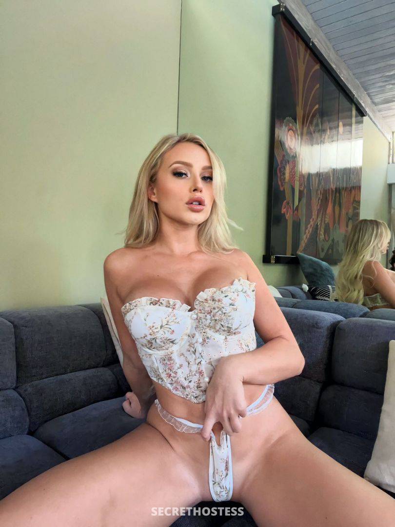 Amelia 26Yrs Old Escort Size 6 170CM Tall Westchester NY Image - 1
