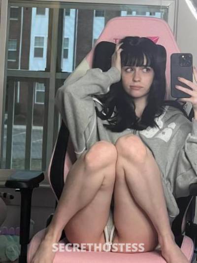 26 year old Escort in Charleston WV Young Sexy Beauty Queen?soft boobs?Juicy Pussy??You can 