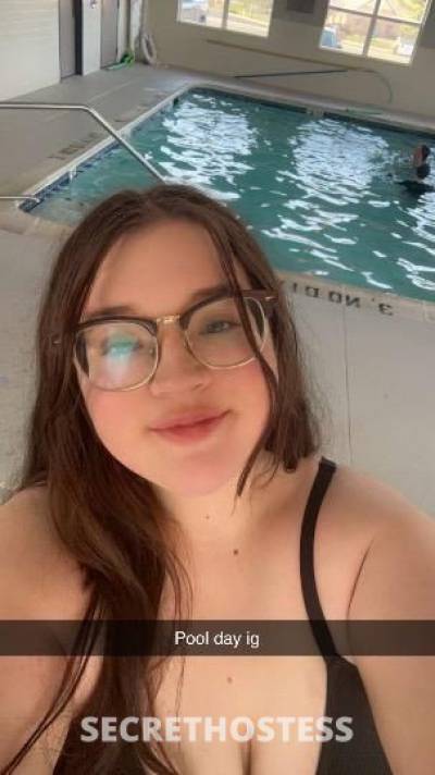 22 year old Escort in Lansing MI Sweet And Spicy BBW College Student Looking For Fun 