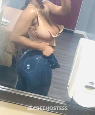 23 year old Escort in Lansing MI wet and rainy