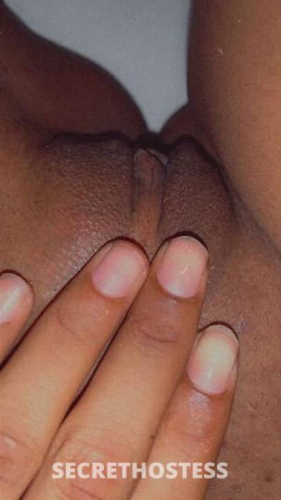 23 year old Escort in Memphis TN Slippery wet