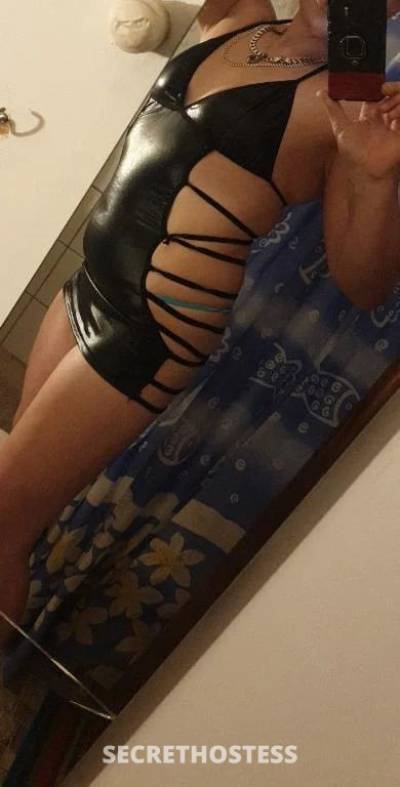 Stunning blonde aussie outcalls only in Perth