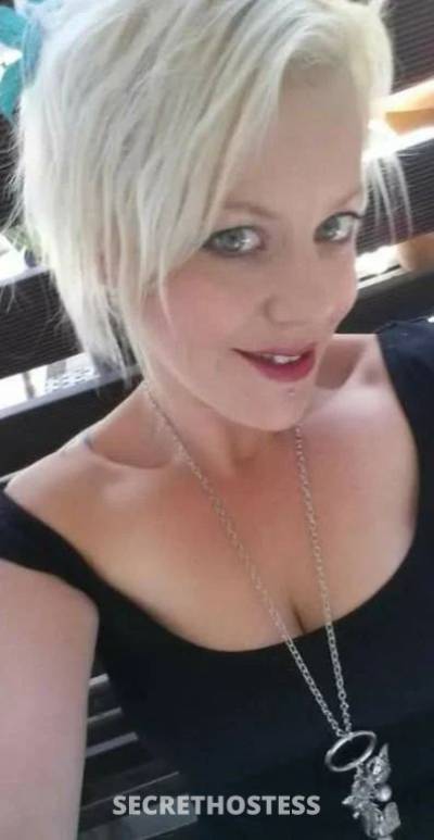 25 year old Escort in Wollongong Milf waiting for you