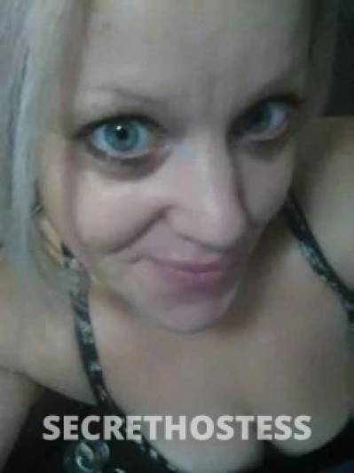 28 year old Escort in Wollongong Playfull XXX Fun with APRIL NEW TO TOWN