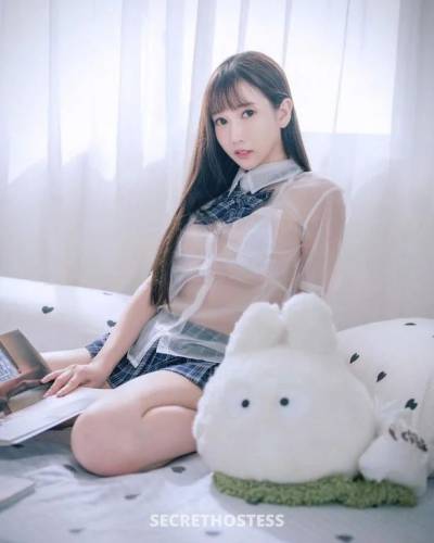 20 year old Escort in Melbourne One and Only Dragon in and outcall service，presented by 