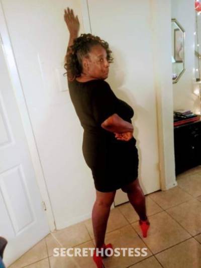 62Yrs Old Escort San Antonio TX Image - 3