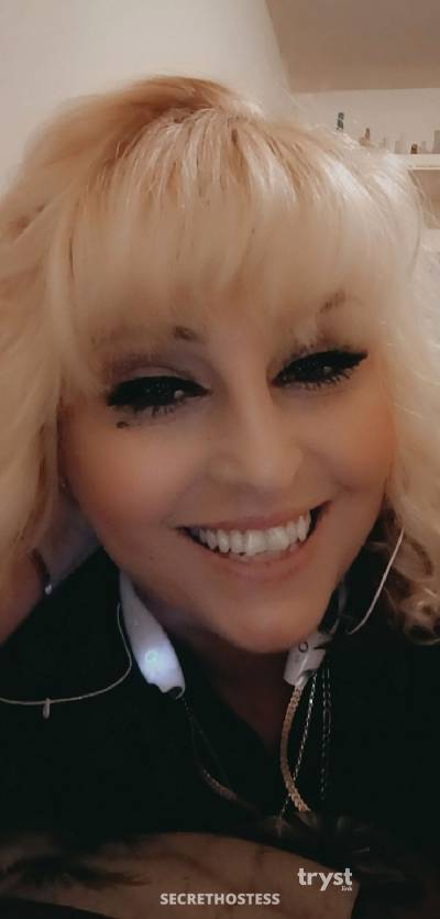 34 Year Old White Escort Las Vegas NV Blonde Green eyes - Image 3