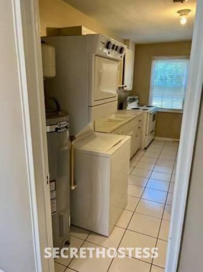 30 year old Escort in Albany GA Hey Love I am 30 years sweet woman I m always ready for 