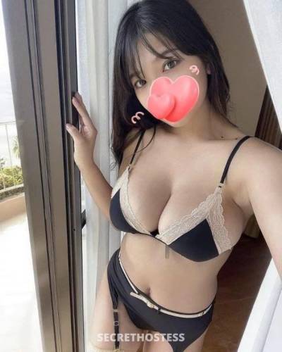 22 year old Escort in Waterloo Sydney Party Boomshell Roxy in zetland