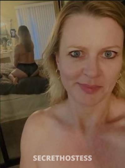 48Yrs Old Escort Rochester MN Image - 1