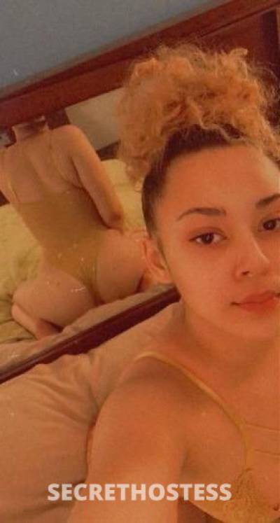 26 year old Escort in Columbia MO Sweet Naughty Fun Ready To Play
