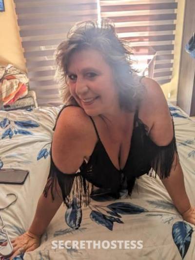 New Real DD MILF Classy SexxyMama &amp; DILF Bi Kendoll in Orlando FL