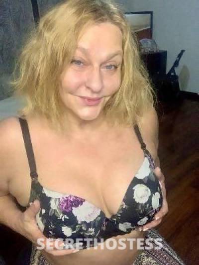 I am 45 Years Older Mom Enjoy for In call and Out call Car  in Santa Fe NM