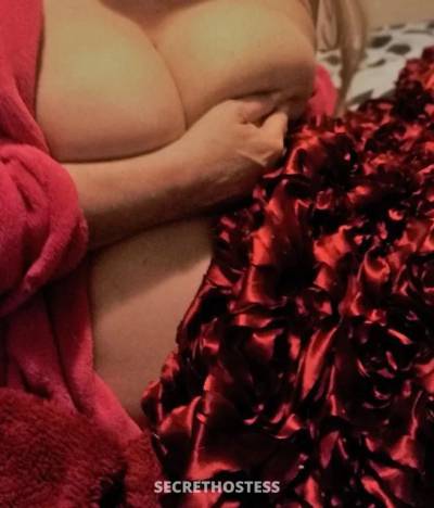 Blonde Aussie, large real breasts. BBW friendly and easy- in Perth