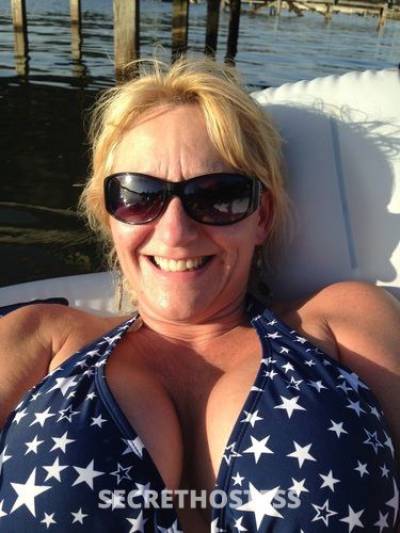 Freda 40Yrs Old Escort Akron OH Image - 1