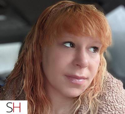 27 year old Asian Escort in Fraser Valley Ride in a Car With me