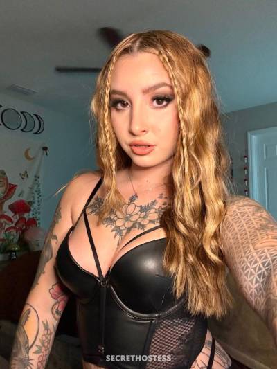 23 year old Escort in Bristol VA I offer quality escort service at all limits