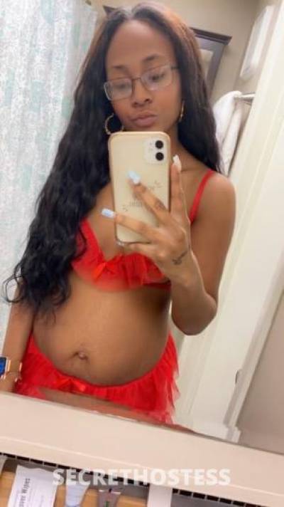 23 year old Escort in Buffalo NY available all night incalls only cum slut me out