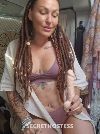 31 year old Escort in Buffalo NY I m going to turn your fantasy into reality i do couple sex 