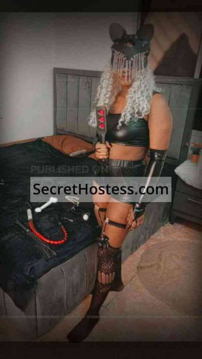 24 Year Old Tanzanian Escort Riyadh Black Hair Brown eyes - Image 6