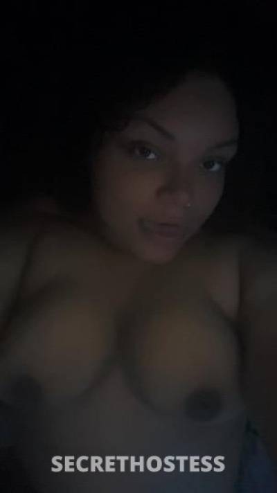 23 year old Escort in Buffalo NY bbw around all night day hit me up